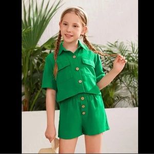 SHEIN Girls Flap Pocket Drop Shoulder Blouse & Shorts